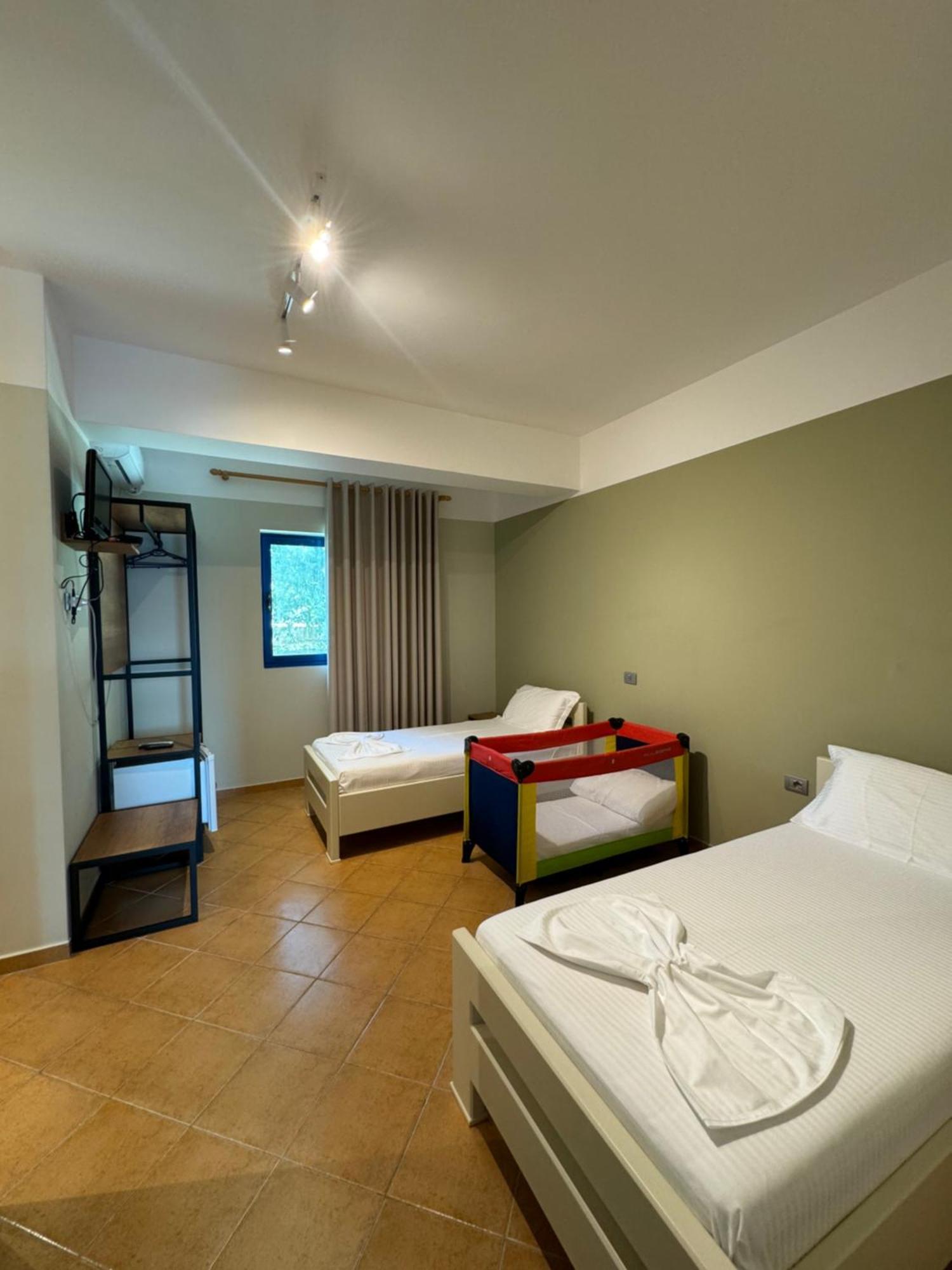 Hotel Cekodhima Radhime Luaran gambar