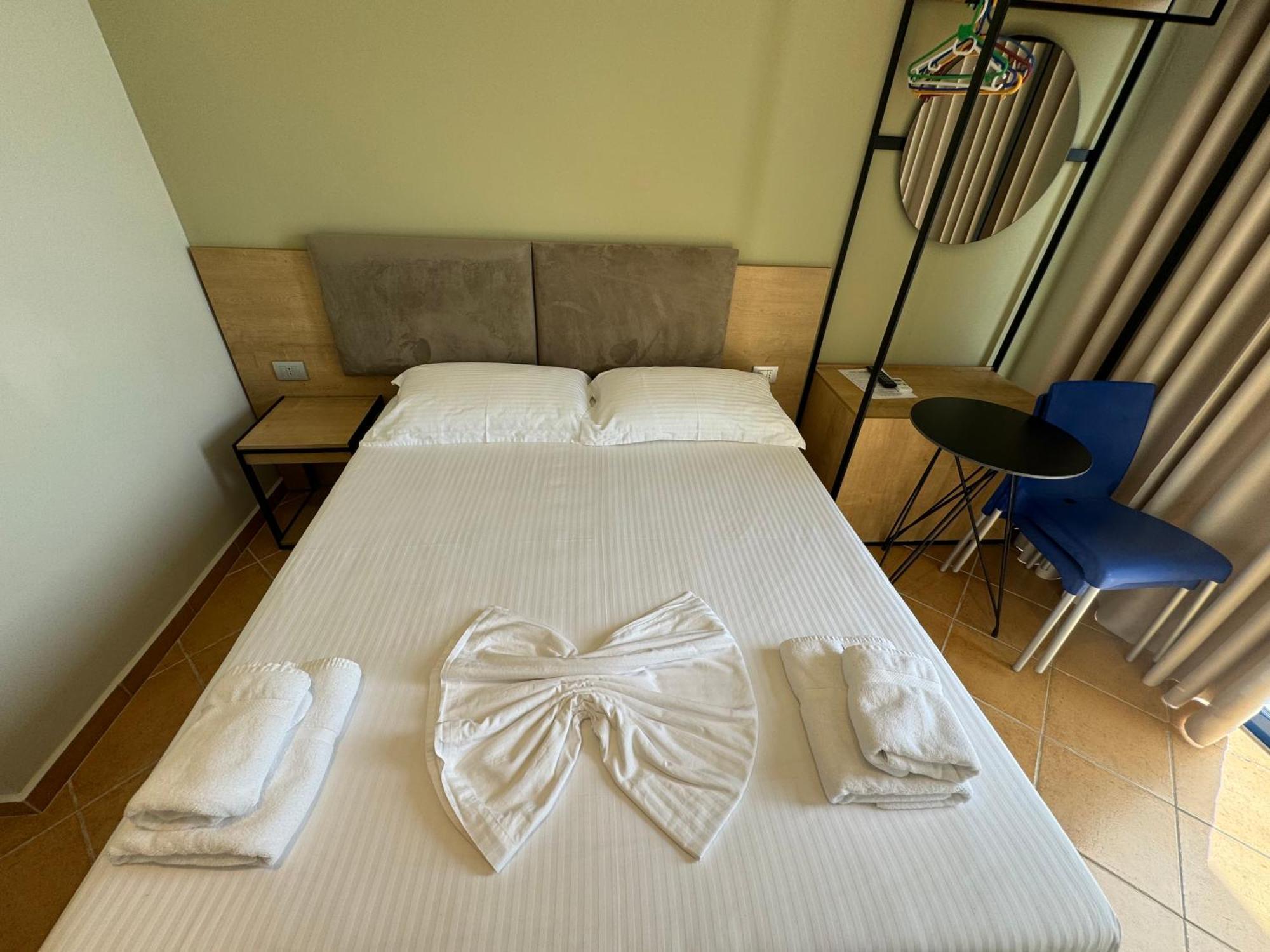 Hotel Cekodhima Radhime Luaran gambar